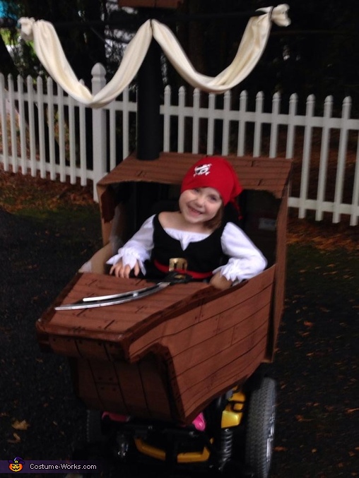 Cute Little Pirate Halloween Costume | Easy DIY Costumes