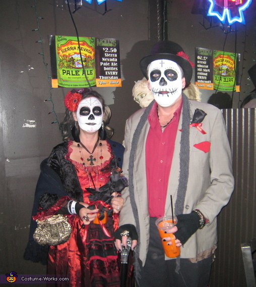 Dia De Los Muertos Couples Costume