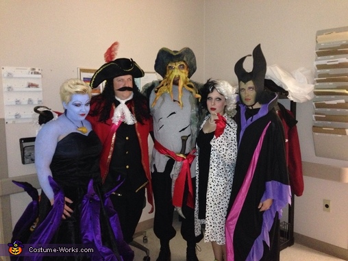 Disney Villains - Group Halloween Costume - Photo 5/5