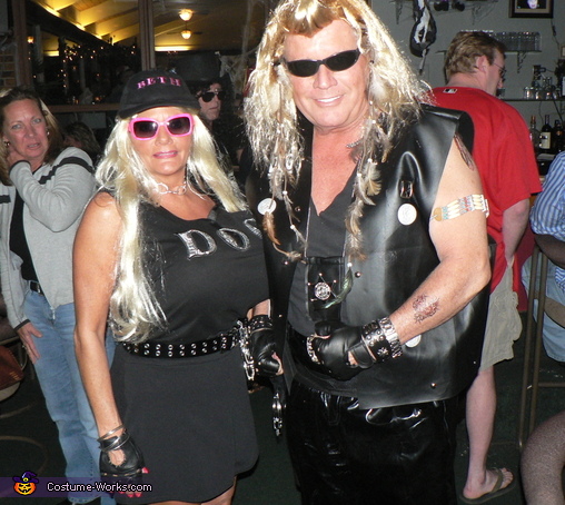 Dog the Bounty Hunter and Beth Couples Costume