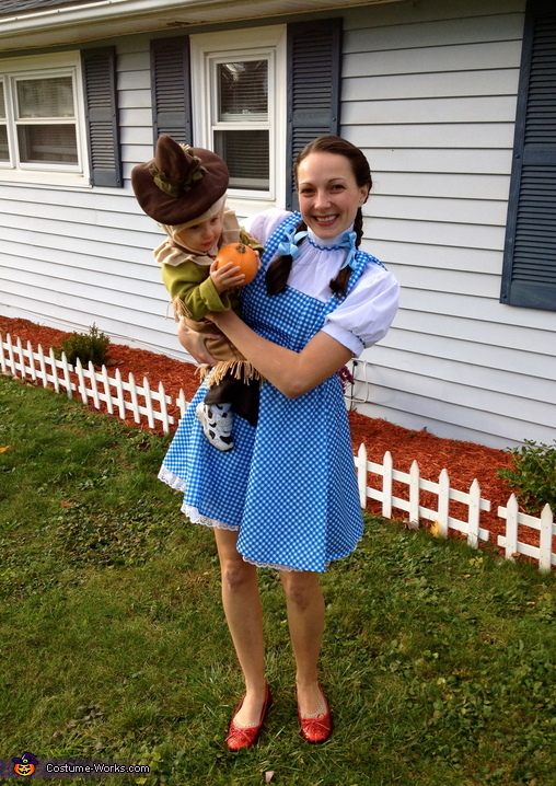 Dorothy & Scarecrow Costume