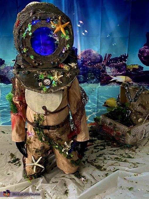 Drowned Deep Sea Diver Costume
