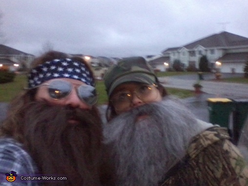 The Duck Dynasty Duo Willie & Si Costume