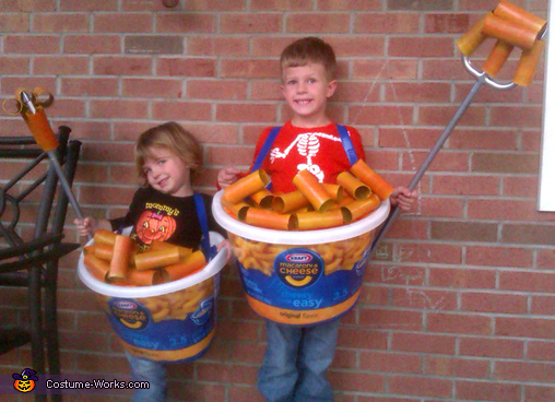 Easy Mac Costumes!