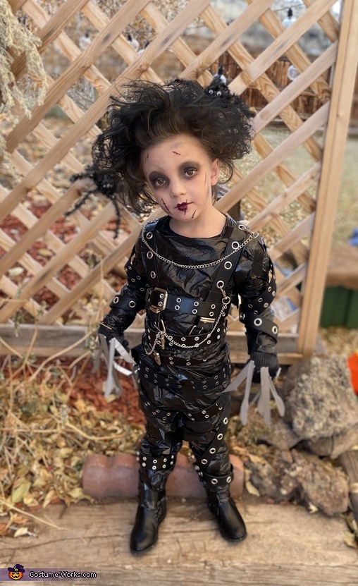 Edward ScissorHands Girl's Costume | Coolest DIY Costumes