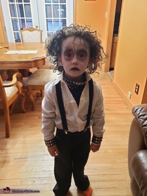 Edward Scissorhands Costume | Easy DIY Costumes