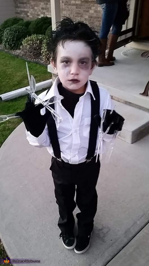Edward Scissorhands Boy's Homemade Costume | How-To Instructions