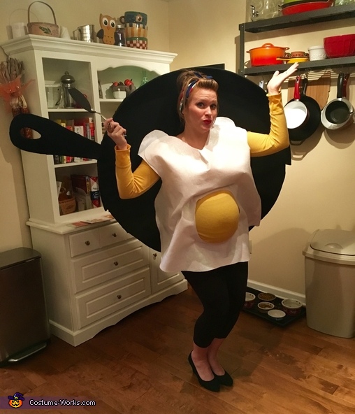 Eggcellent Baby Bump Pregnancy Halloween Costume | Last Minute Costume ...