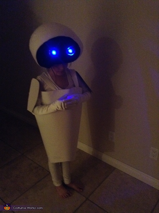 Eve from Wall-E Costume