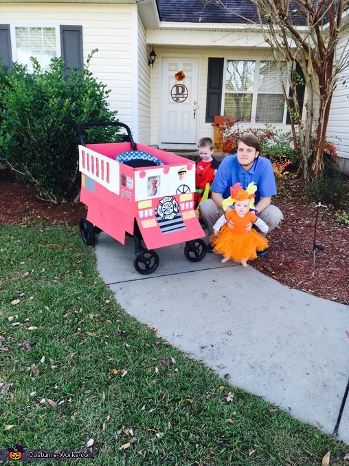 Firefighters Family Halloween Costume | DIY Costumes Under $25 - Photo 6/6