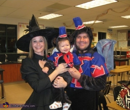 Flying Monkeys and the Wicked Witch Family Costume