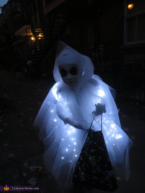 DIY LED Lights Ghost  Costume  Photo 3 4