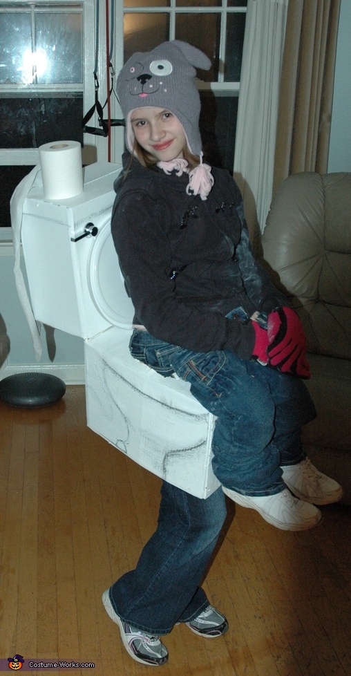 Girl sitting on Toilet Costume