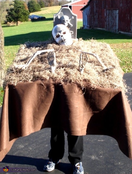 Walking Graveyard   Costume