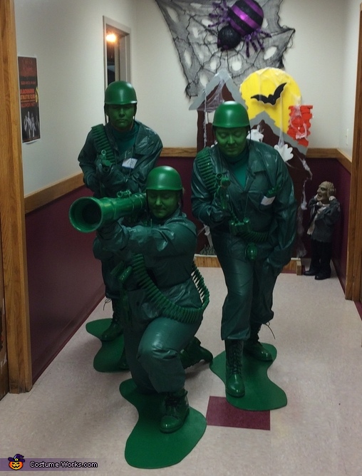 Green Toy Army Men Group Costume
