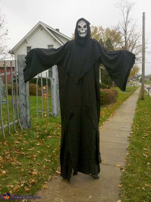 Grim Reaper Costume | Last Minute Costume Ideas