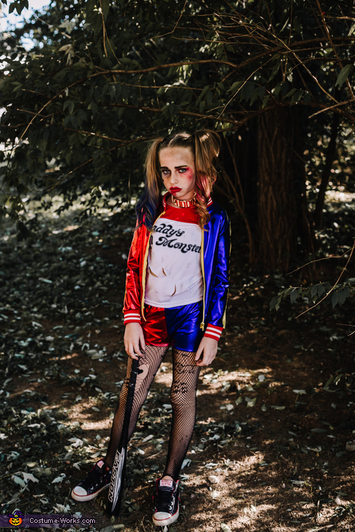 Harley Quinn Costume | DIY Costumes Under $35 - Photo 4/5