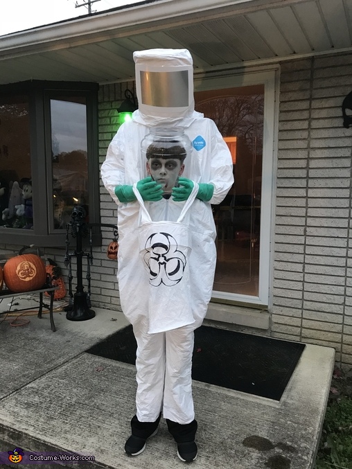 Head in a Jar Costume