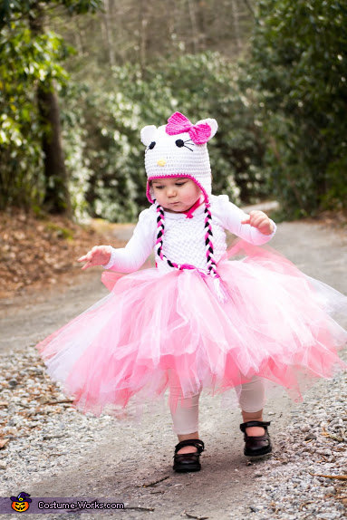 Hello Kitty Baby Costume - Photo 2/3