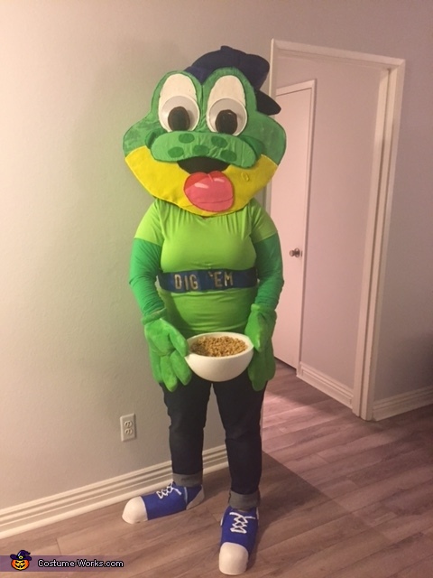 Honey Smacks "Dig 'Em Frog" Costume