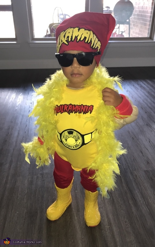Hulk Hogan Baby Halloween