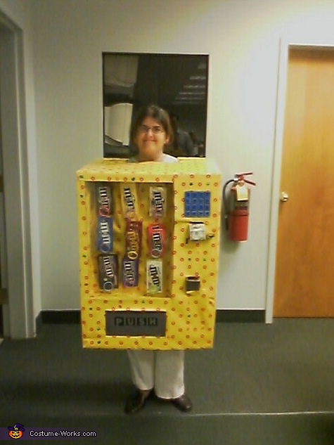 Human M&M Candy Vending Machine Costume | Last Minute Costume Ideas