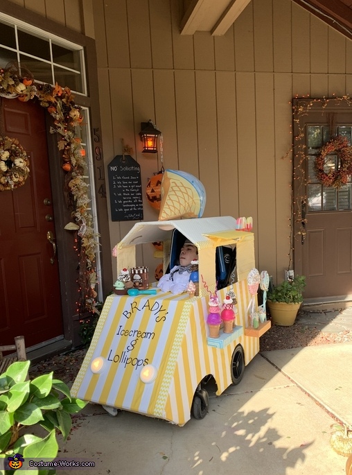 Ice Cream Truck Driver Costume | DIY Costumes Under $35 - Photo 7/8