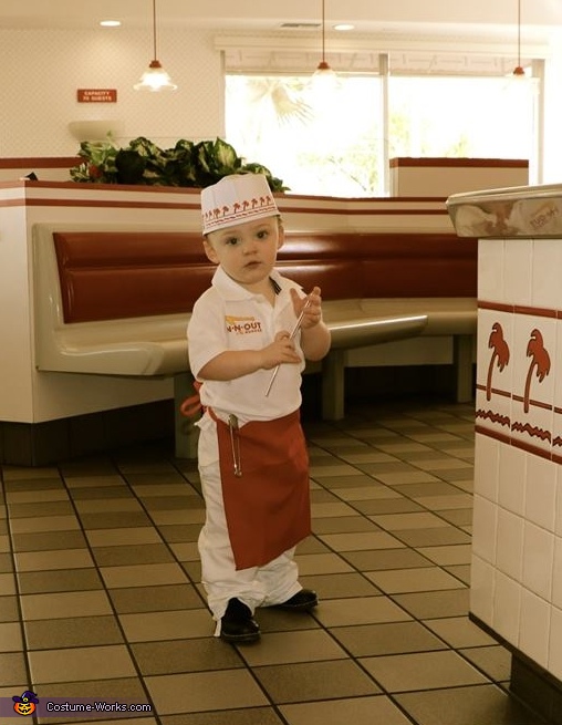 In-N-Out Burger Employee Costume
