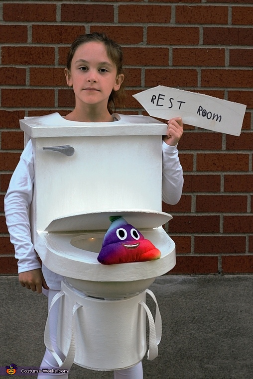 Interactive Toilet With Flushing Sound Costume