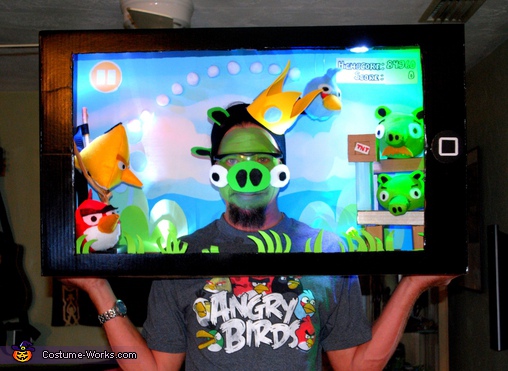 Angry Birds Playing iPad Couple Costumes