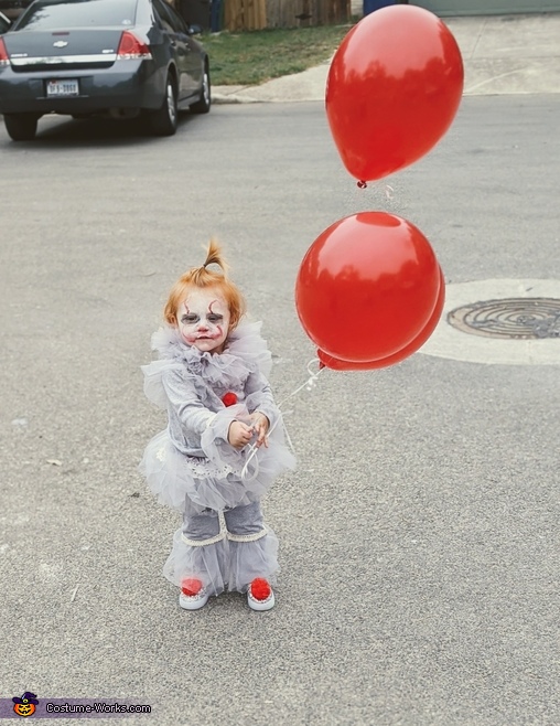 IT Pennywise and Georgie Costume - Photo 2/4