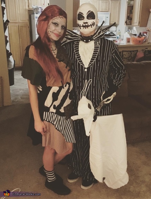 Jack and Sally Skellington Costume Idea for Couples | Easy DIY Costumes
