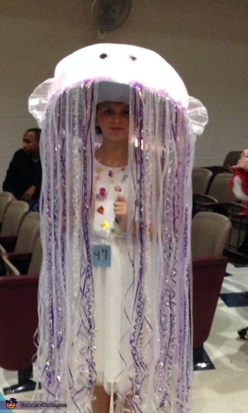 Last Minute Jellyfish Halloween Costume - Kayla's