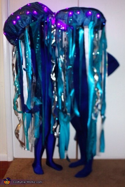 Adult Jellyfish Costume | DIY Instructions
