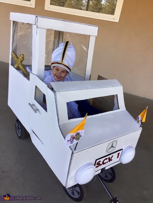Jr the Pope Costume