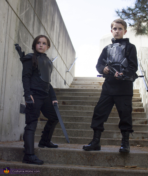 Mockingjay Katniss And Gale Costume How To Instructions