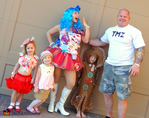 Katy Perry family themed costumes 