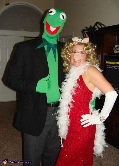 miss piggy and kermit costume