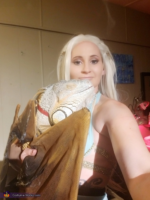 Khaleesi Mother of Dragons Costume