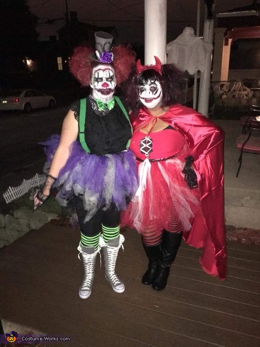 Killer Clown Costume | DIY Costumes Under $35 - Photo 3/7