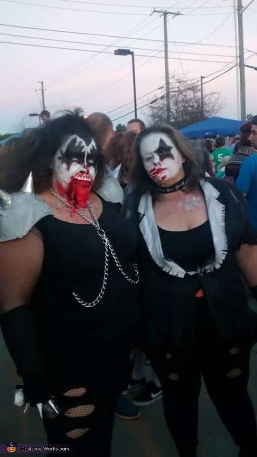 Kiss Zombies Costume