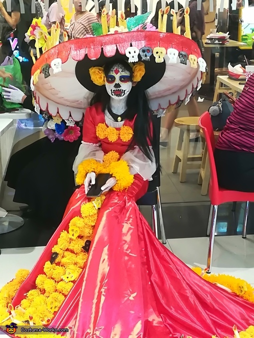 La Muerte Girl's Costume DIY | DIY Costumes Under $25 - Photo 2/10