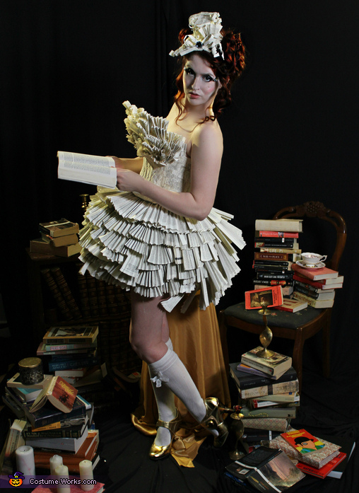 Lady Literature Costume