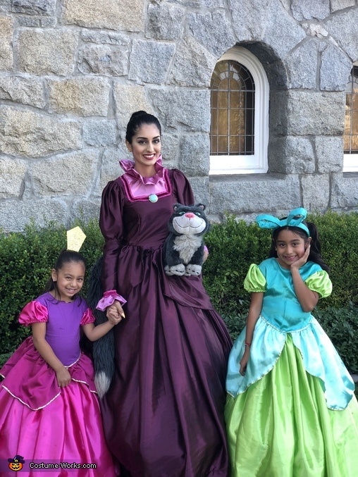 Lady Tremaine and Stepsisters Costume