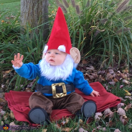 Lawn Gnome Baby Costume - Photo 3/3