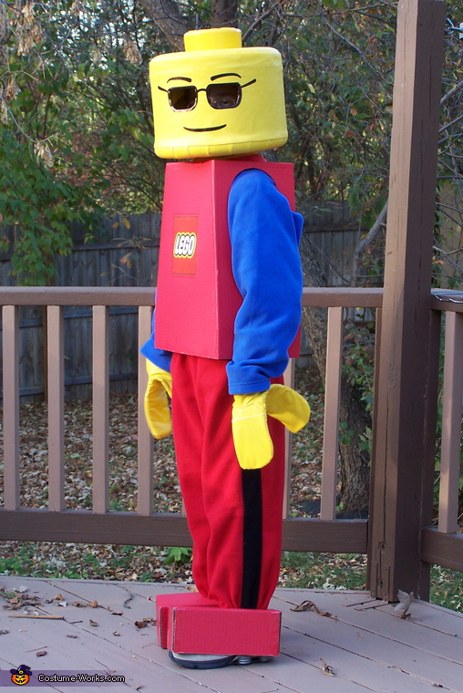 Lego Minifigure Costume Idea | DIY Costumes Under $25 - Photo 3/4