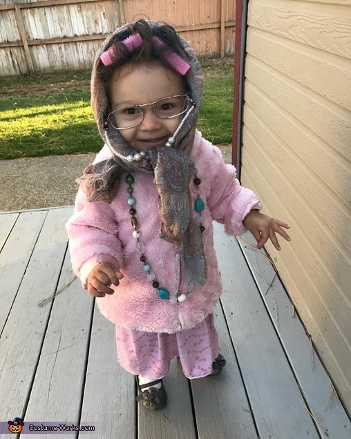 Lil Old Lady Baby Halloween Costume | Easy DIY Costumes