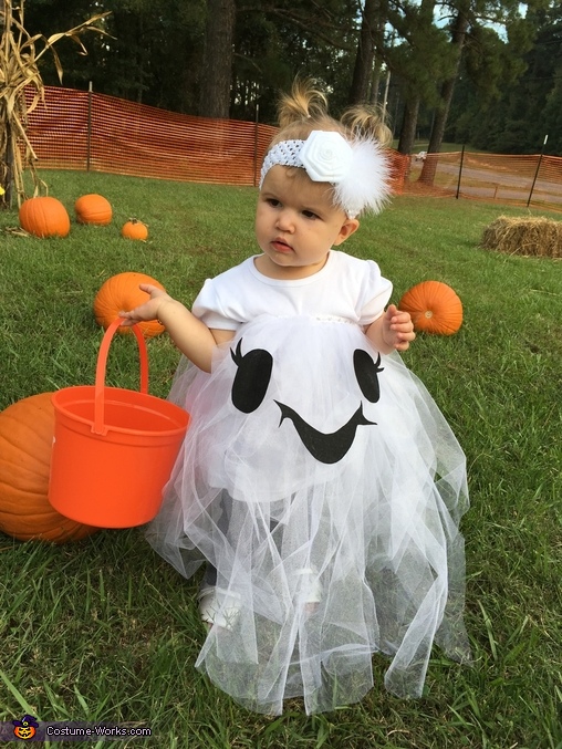 Little Ghost Boo Costume | DIY Costumes Under $45 - Photo 3/4