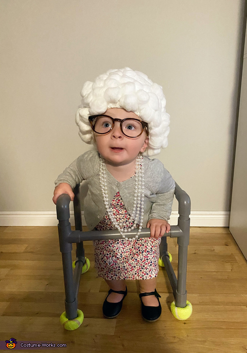 Little Grandma Costume - Photo 3/3