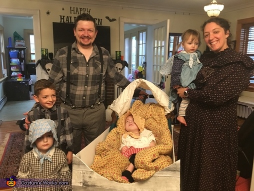 Little House on the Prairie Family Costume